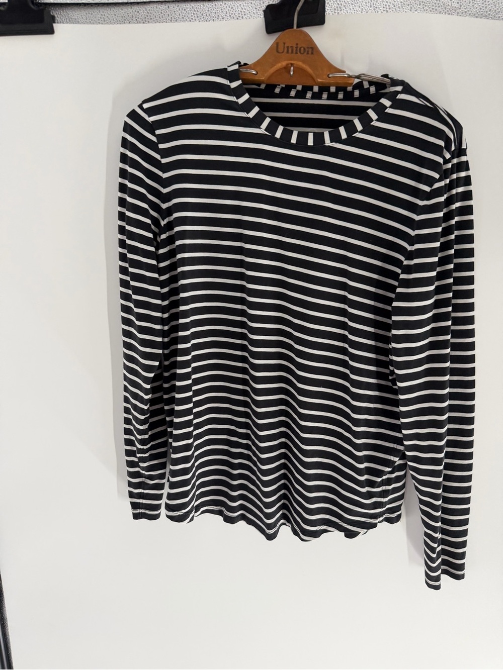 Lululemon love neck long sleeve striped tee